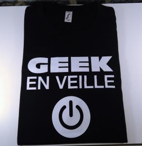 T-shirt Geek en veille (01)